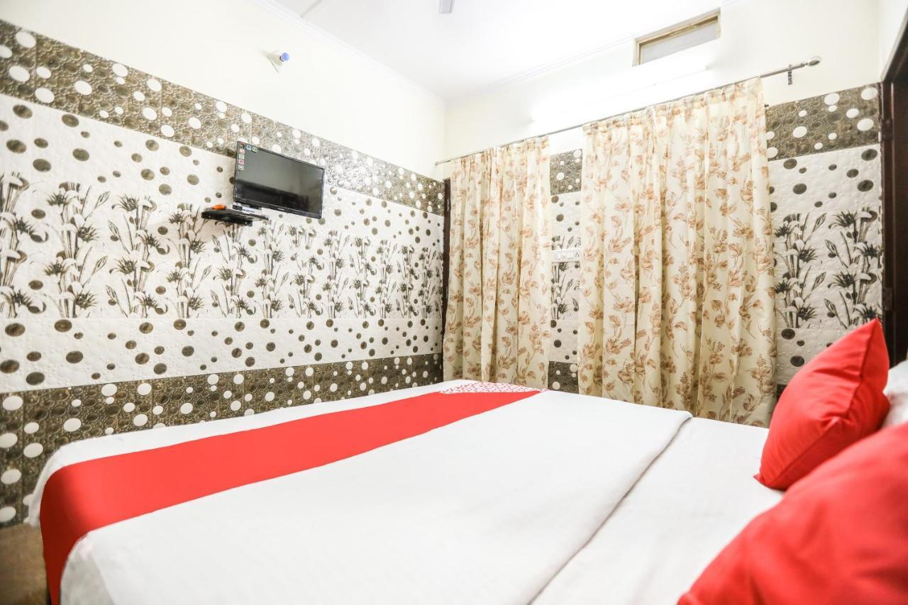 Oyo 71693 Starlight Hotel Gangānagar Dış mekan fotoğraf